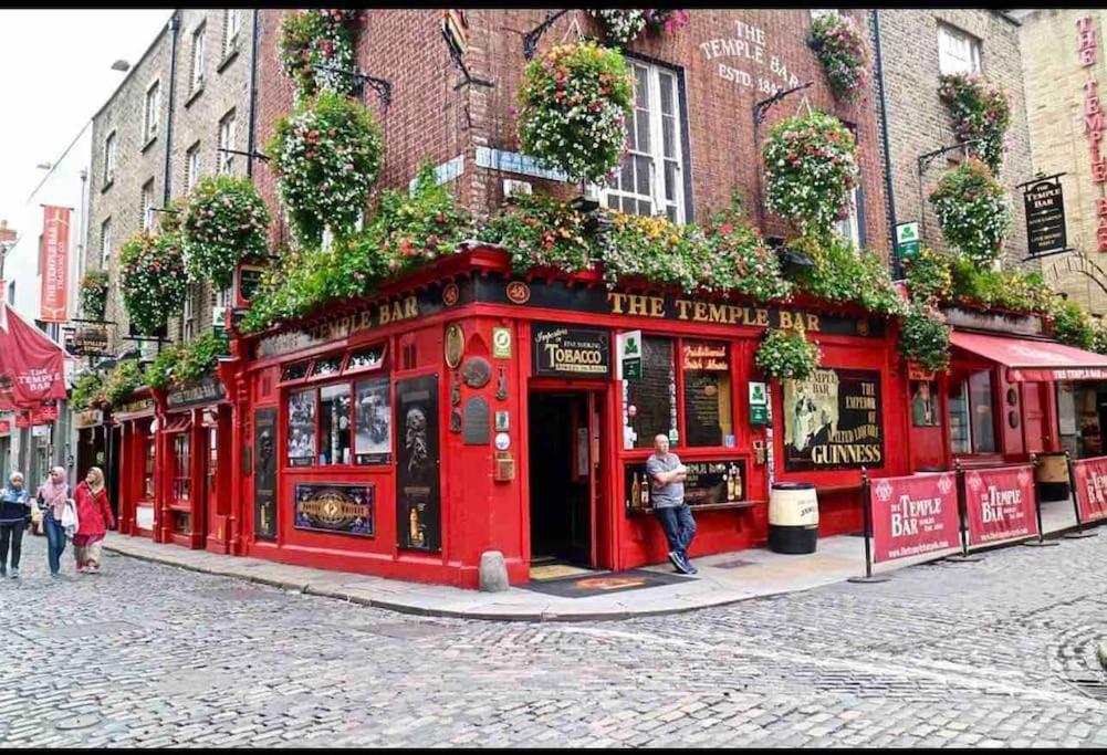 In Dublin'S Best Tourist Spot Temple Bar Fully Renovated Exterior foto